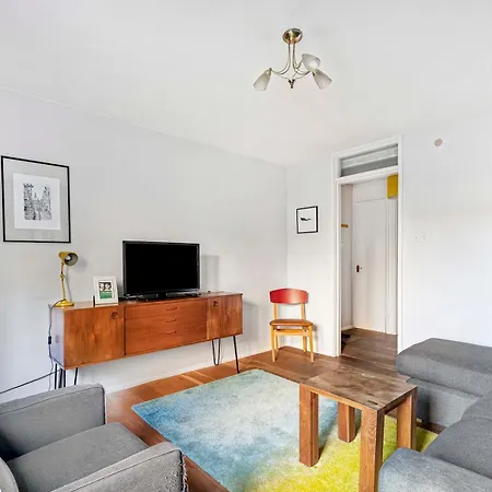 Elephant Castle Apartment Pass The Keys